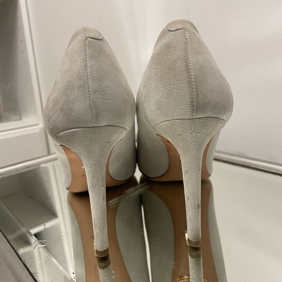 Hugo Boss Suede Pumps - Picture 3 of 4